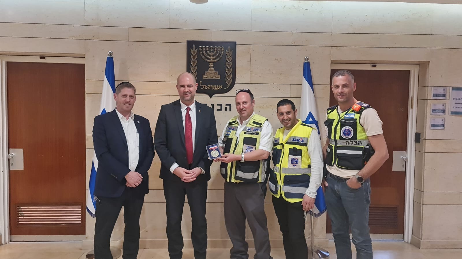 ענפי זית: הכנסת מוקירה תודה למתנדבי זק"א שיצאו לאסון בטורקיה