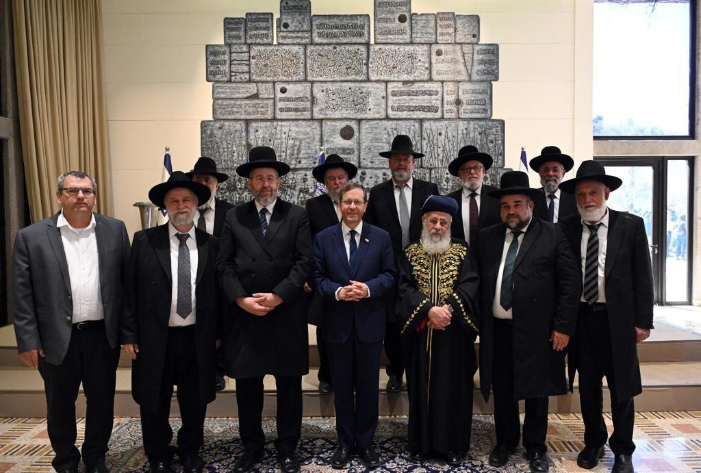 הרב הראשי הגר"ד לאו לנשיא המדינה: "מתפללים שתצליח לחבר לבבות"