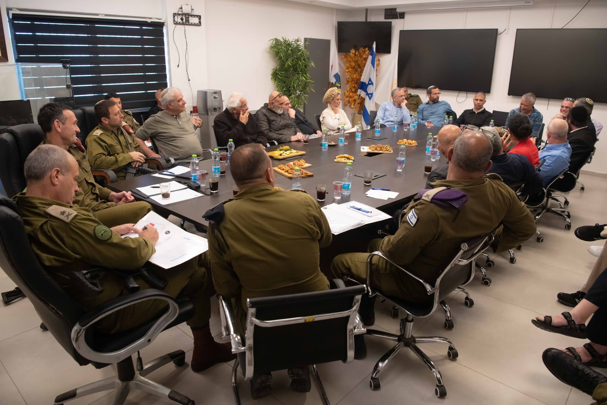 הרמטכ"ל, הרצי הלוי נפגש עם ראשי יש"ע | קרדיט: דובר צה"ל