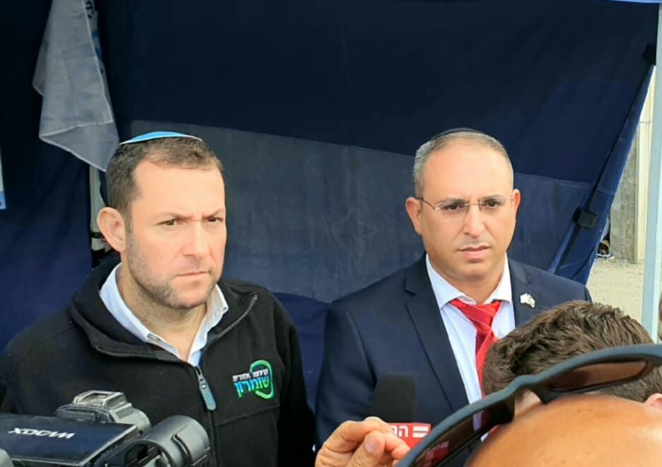 ח"כ רביבו מחזק את יוסי דגן בחווארה: "להחזיר את המחסומים"