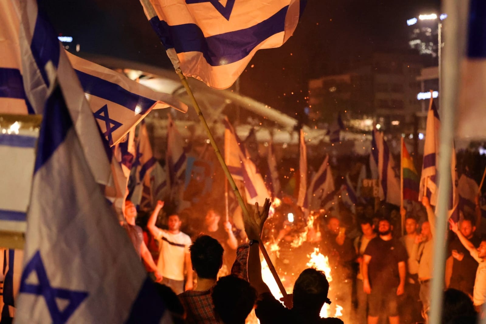 המחאה יוצאת משליטה | קרדיט: ללא 