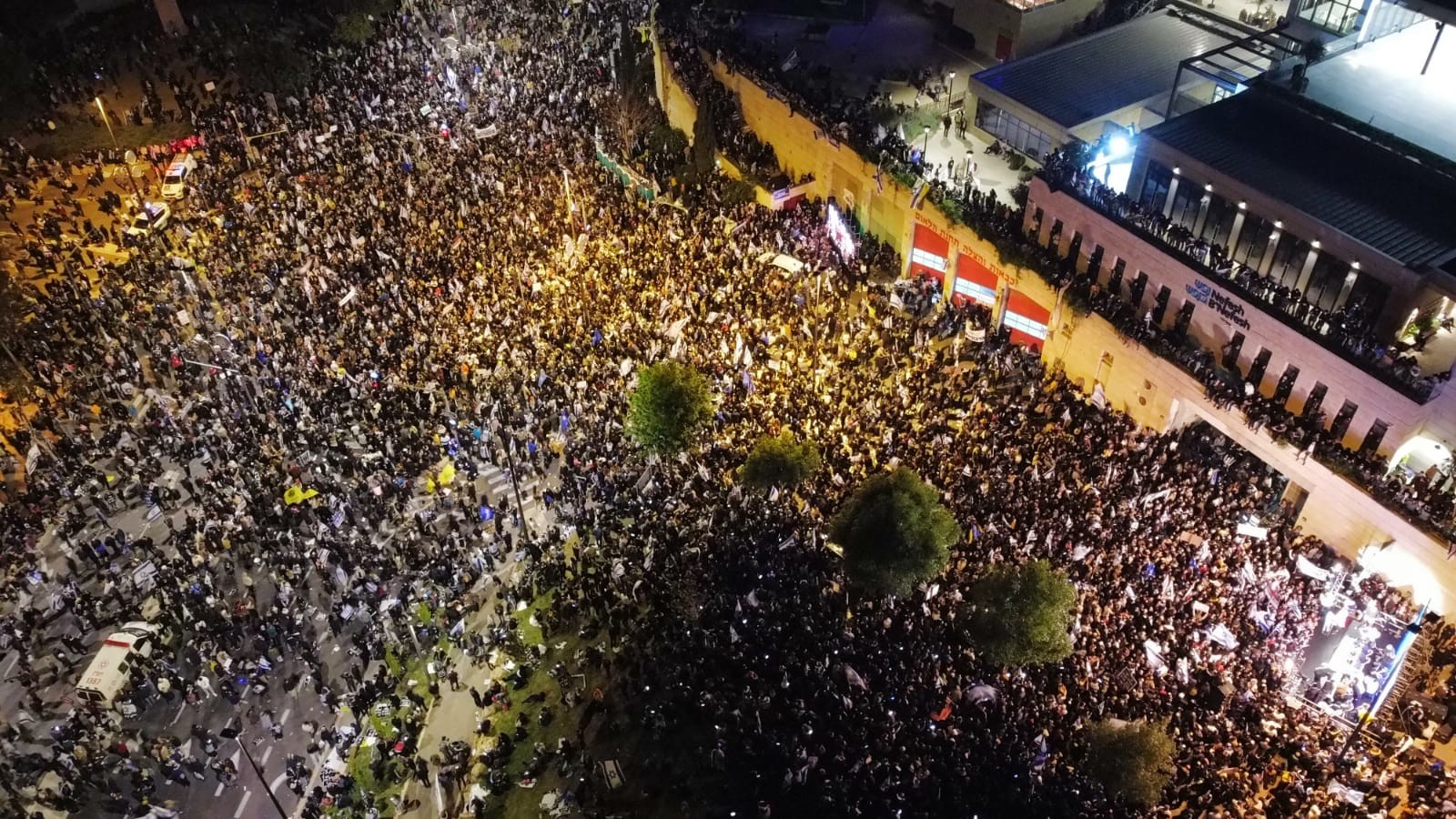 מחאות הימין מגיעות לבית הנשיא: "אין לך מנדט לפסול את בחירת העם"