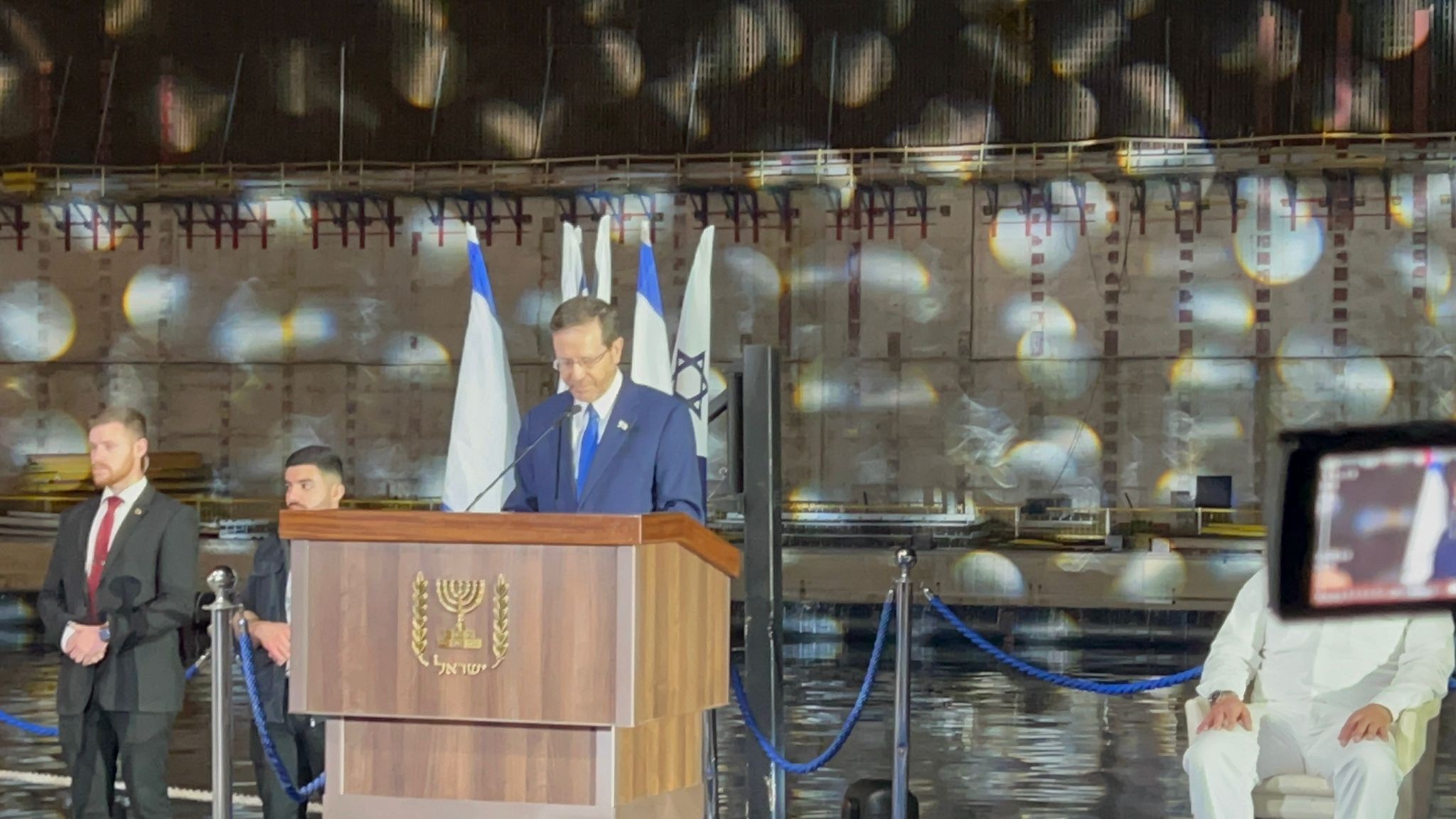 הנשיא הרצוג: "לא אתן למדינת ישראל להגיע לנקודת האל חזור"