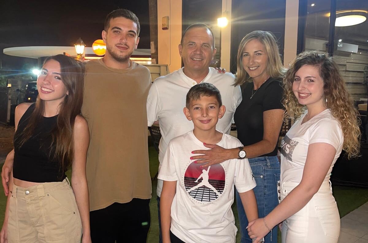 "תתפלל שיבוא המשיח": אמם של מעיין וסהר עשור ז"ל שוחחה עם רה"מ נתניהו