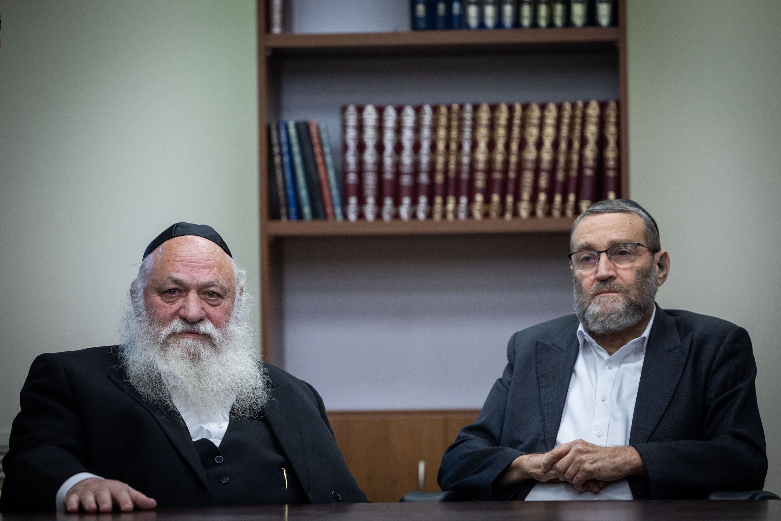 מתווה חוק הגיוס ירוכך? ביהדות התורה מבהירים את עמדתם