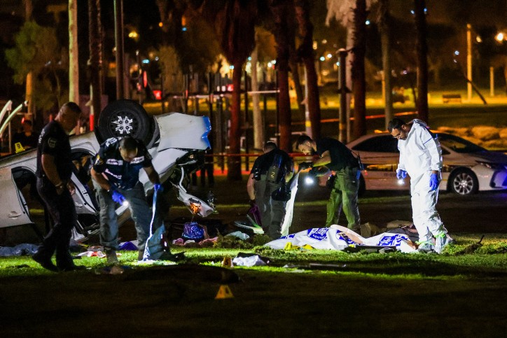 זירת הפיגוע בטיילת בתל אביב | קרדיט: איתי רון, פלאש 90