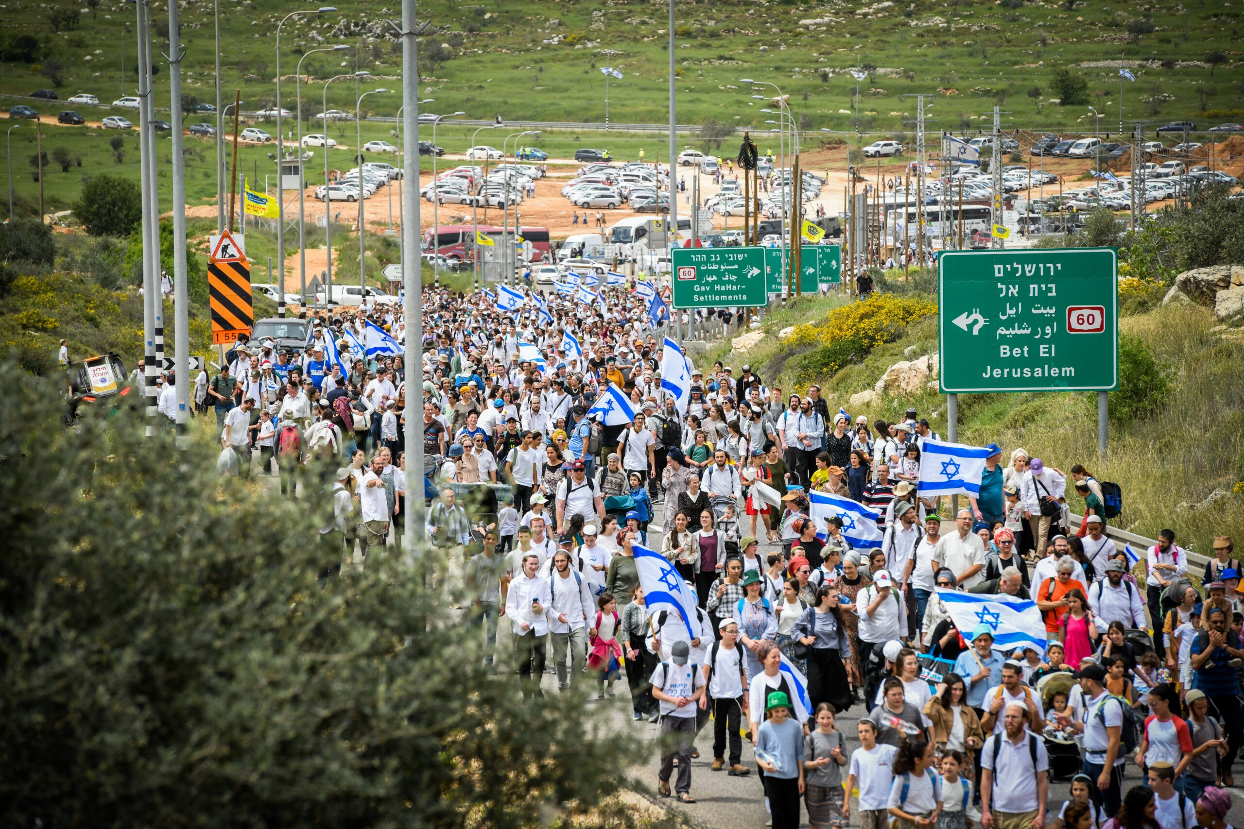 תחת אבטחה כבדה: 50,000 משתתפים בצעדת אביתר