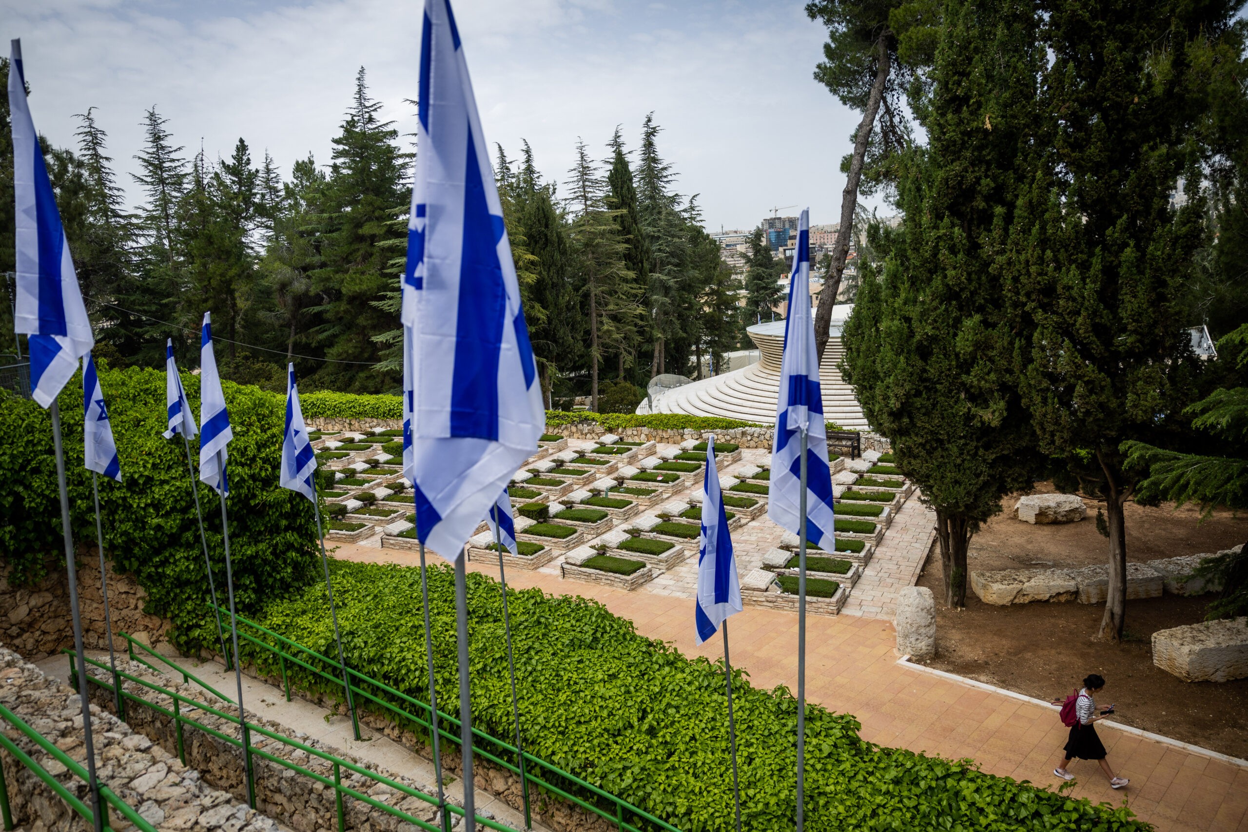 טקס האזכרה הממלכתי לחללי מלחמת "חרבות ברזל" | שידור חי