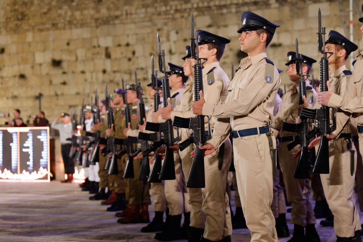 ערבים גנבו תחמושת מלוחמי צה"ל שאיבטחו את טקס הזיכרון