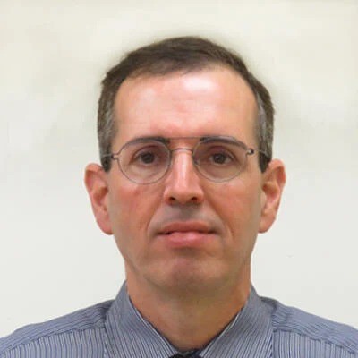 הפרופסור ירון פלוס