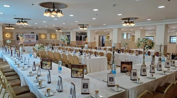 למעלה מ-50,000 ישראלים חגגו את חג הפסח בסדרים ציבוריים