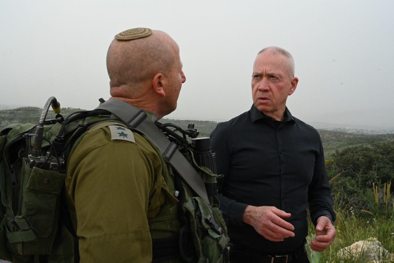 שר הביטחון גלנט בצפון השומרון: "אף מחבל לא יחמוק מידו הארוכה של צה"ל"