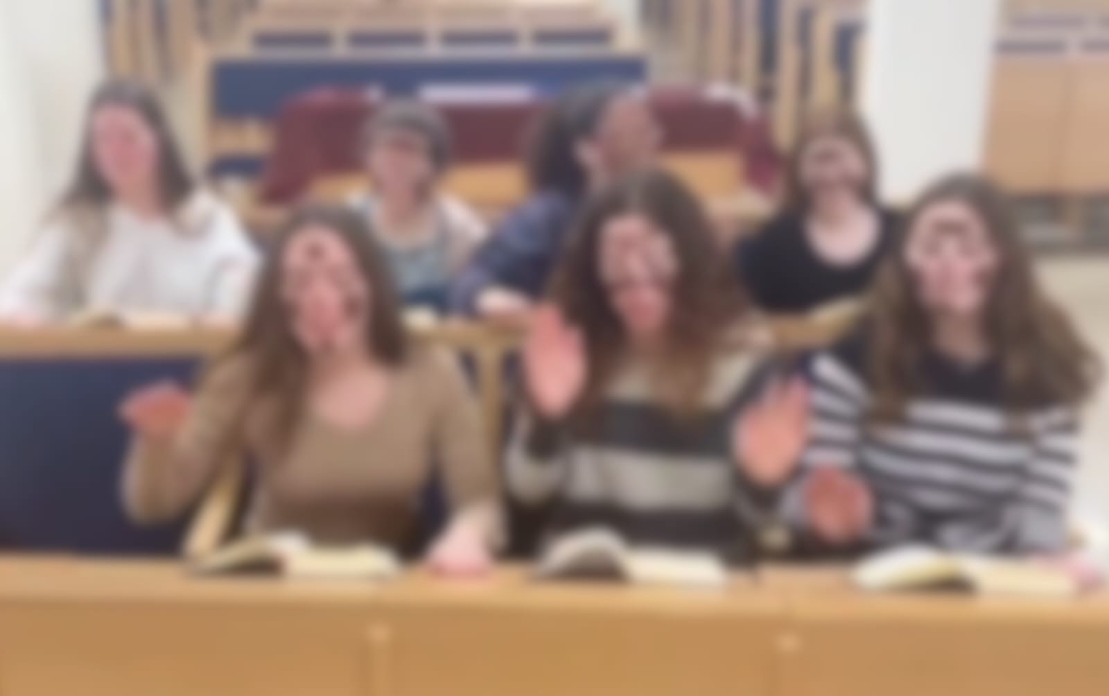 סערה ברשתות בעקבות סרטון הומוריסטי של בנות אולפנה מירושלים