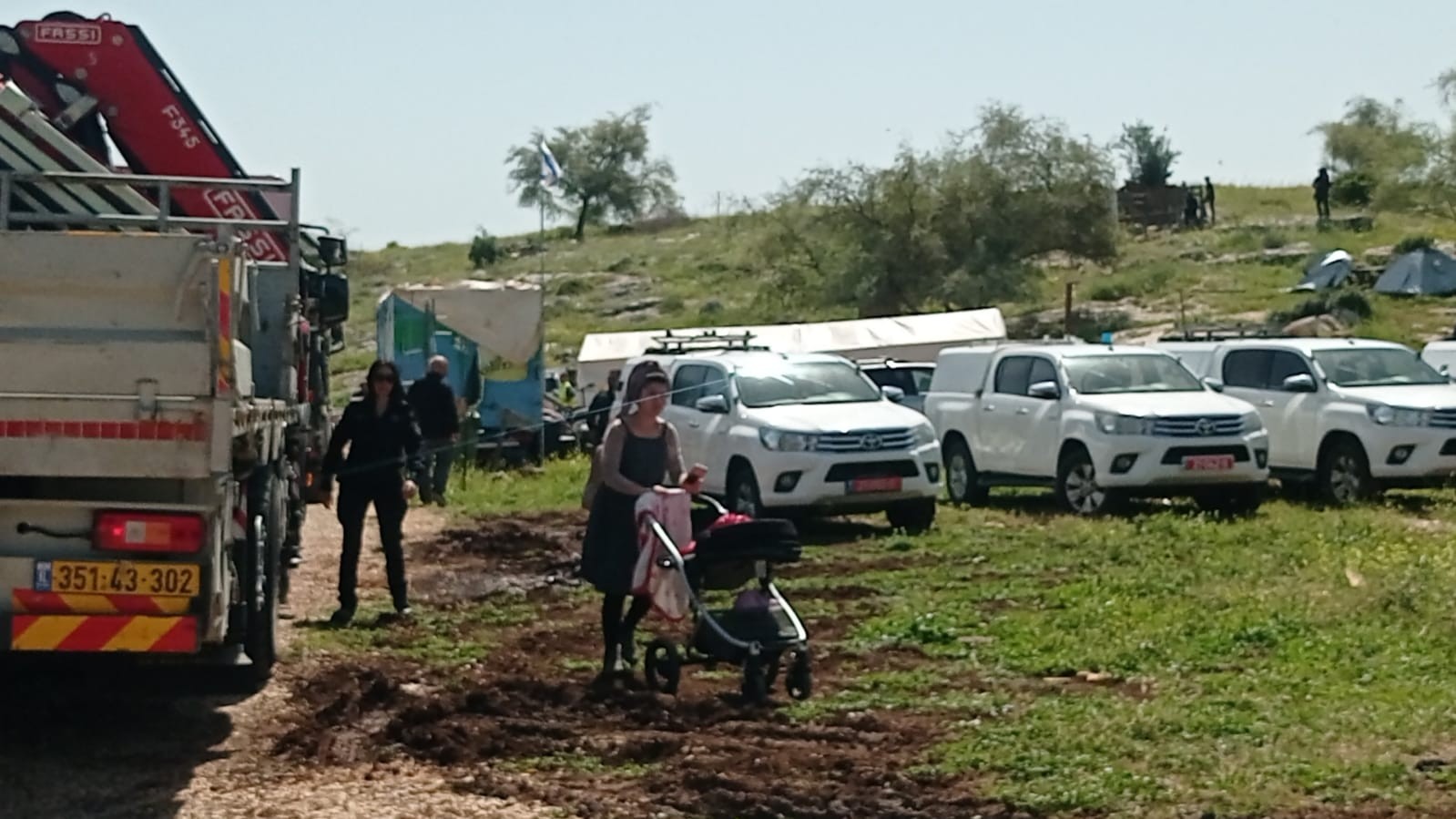 פינוי המאחז בצפון: "הרשות המפנה כפופה למשרד האוצר - רק יהודים פונו"