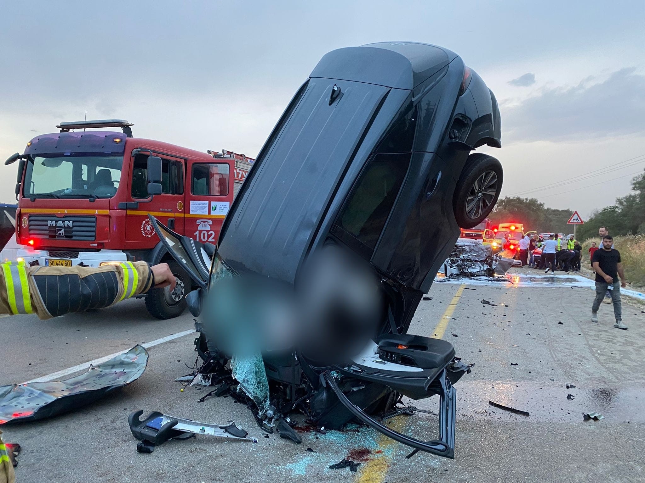 הקטל בכבישים: הרוג ושני פצועים קשה בתאונת דרכים בדרום