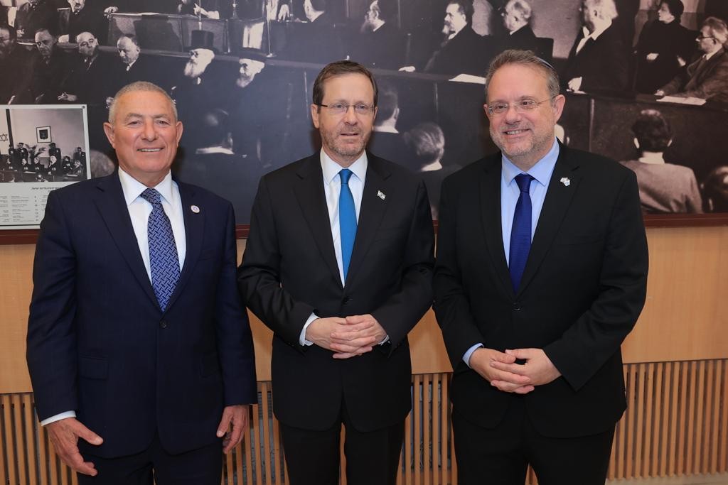 הנשיא הרצוג: "פועל ימים ולילות להשיג הסכמה רחבה שתשמור על מדינתנו"