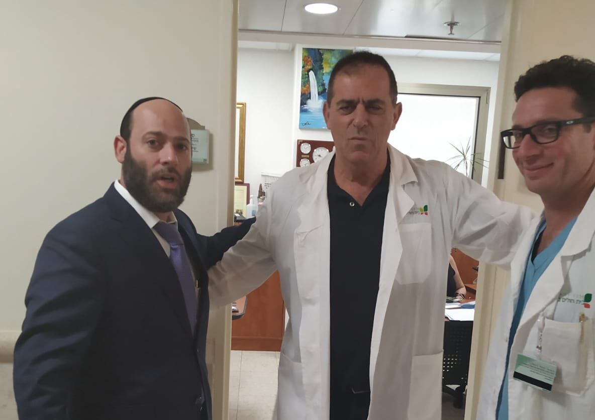 לאחר שטיפל בסגן ראש השב"כ - הפרופ' הבכיר בסגירת מעגל מרגשת