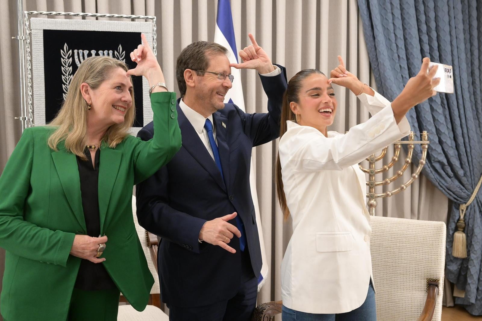 "מעריץ גדול שלך": נועה קירל קיבלה מהנשיא את ברכתו לאירוויזיון | צפו