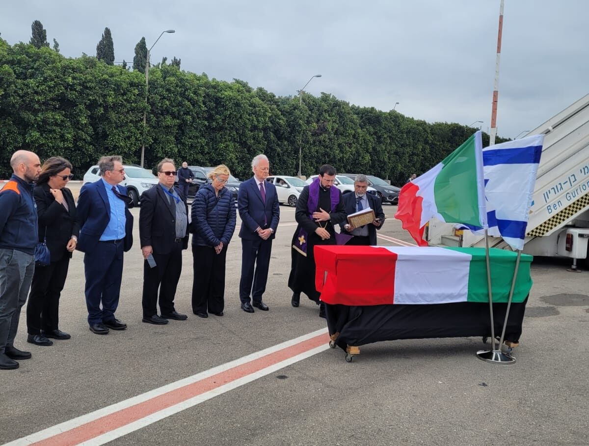 גופתו של אלסנדרו פריאני שנרצח בפיגוע בת"א הוחזרה היום לאיטליה