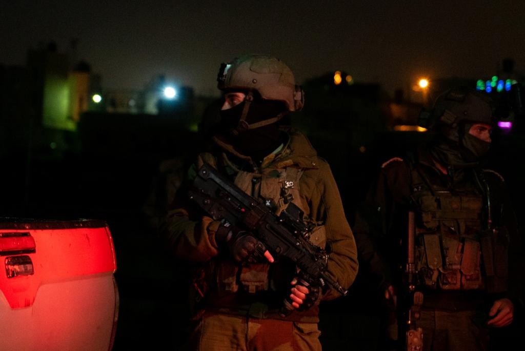 נלחמים בטרור: שבעה מחבלים נעצרו הלילה, ירי בוצע לעבר לוחמינו בכפר טמון