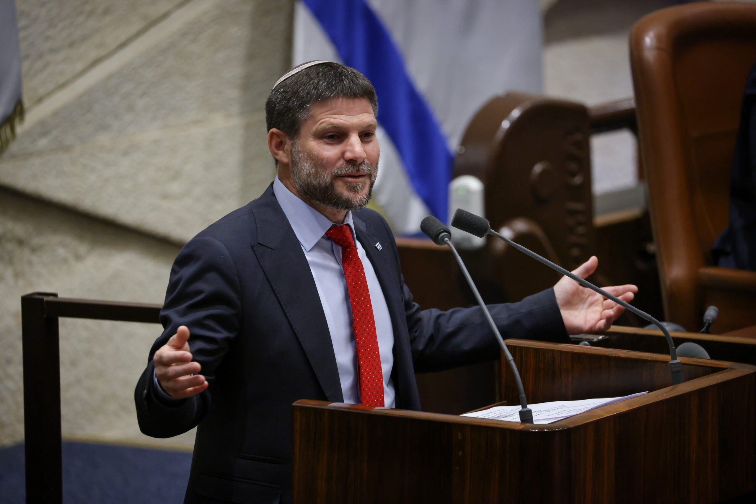 שר האוצר סמוטריץ' האריך את תוקפם של מוצרי צריכה הפטורים ממכס