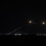 מבצע מגן וחץ: למעלה מ-800 שיגורים לעבר ישראל; תושב רחובות נהרג