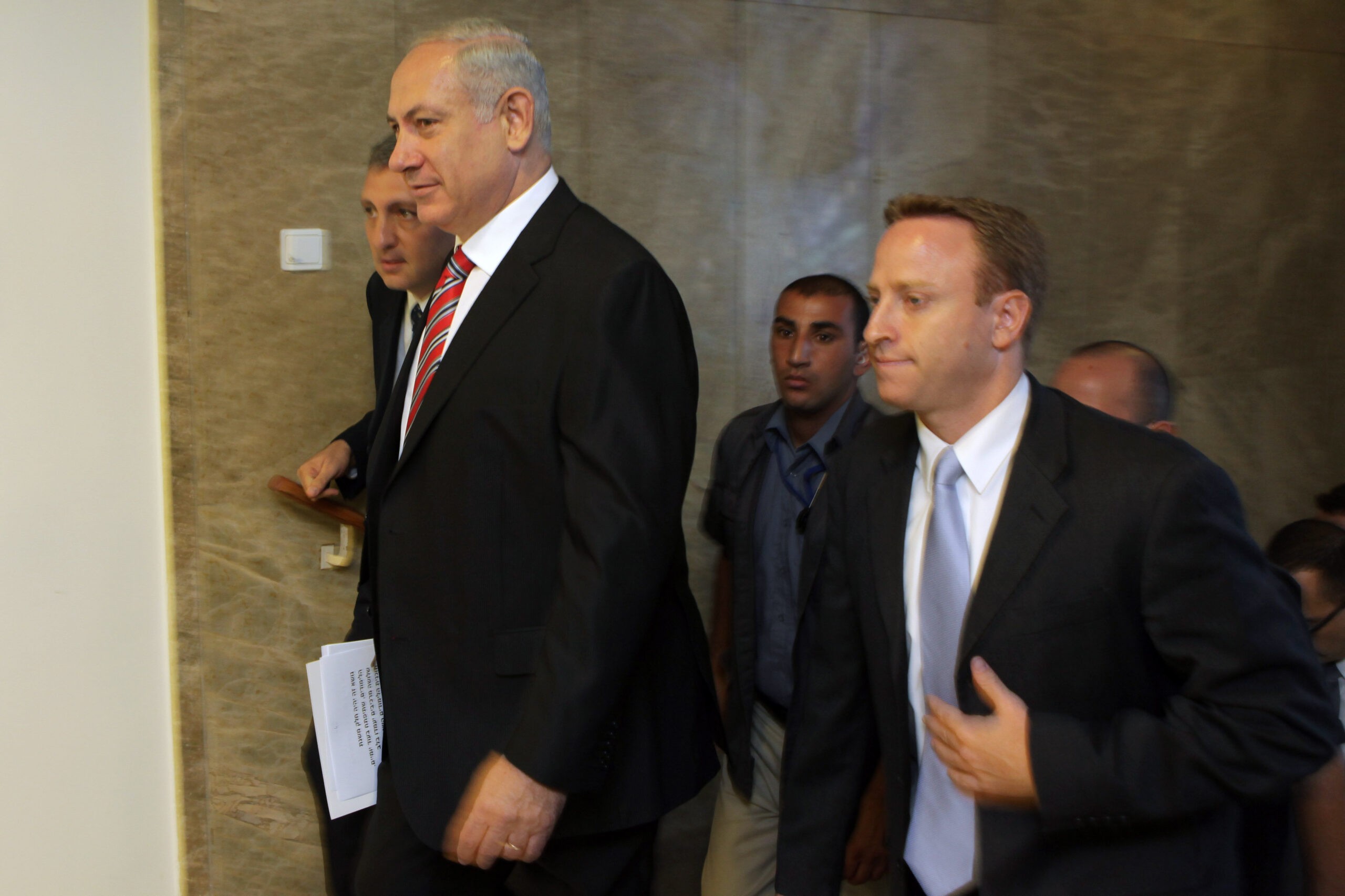 הצד שלא הכרתם בעדותו של ארי הרו במשפט נתניהו