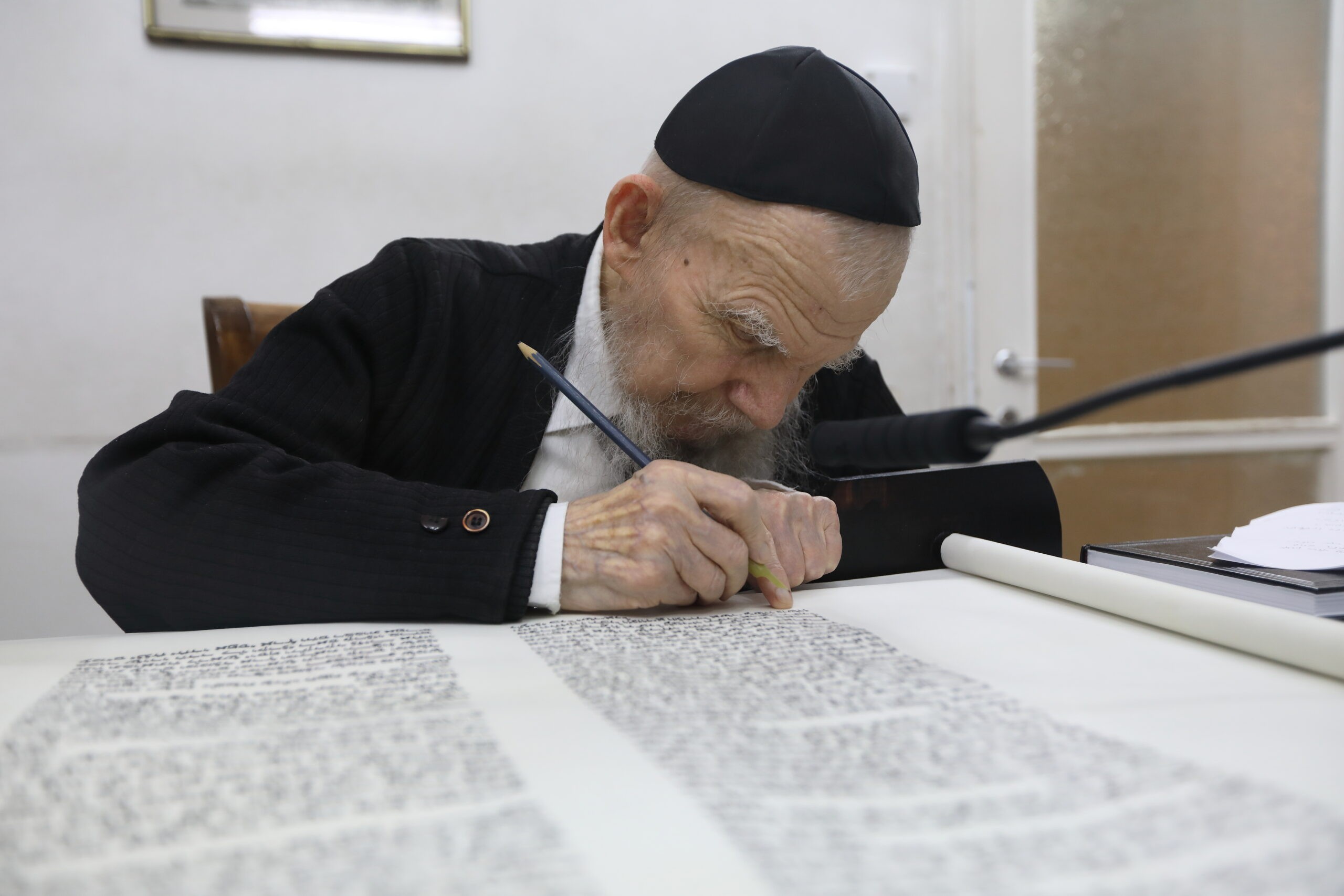 "חטיבה אחת של תורה ויראת שמיים": נפרדים מהגאון הרב אדלשטיין זצ"ל
