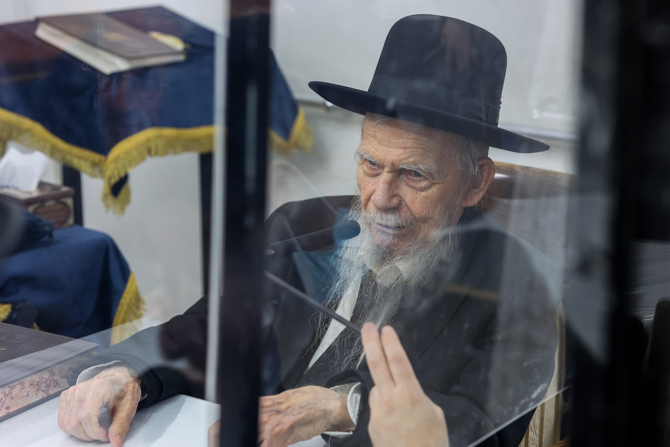דקות אחרי פטירתו של הרב גרשון אדלשטיין: תינוק נקרא על שמו של הרב