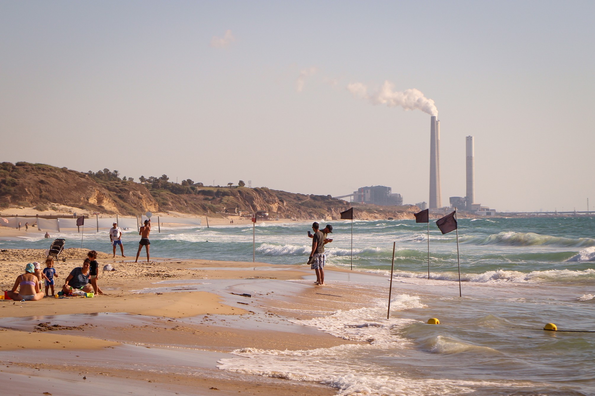 משרד הבריאות מזהיר: תכננתם לרחוץ בחופי אשקלון? חשבו מסלול מחדש