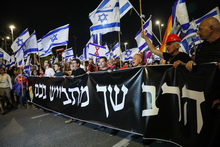 החרדים על הכוונת: מחר - הפגנות מול הרבנות הראשית וישיבת "קול תורה"