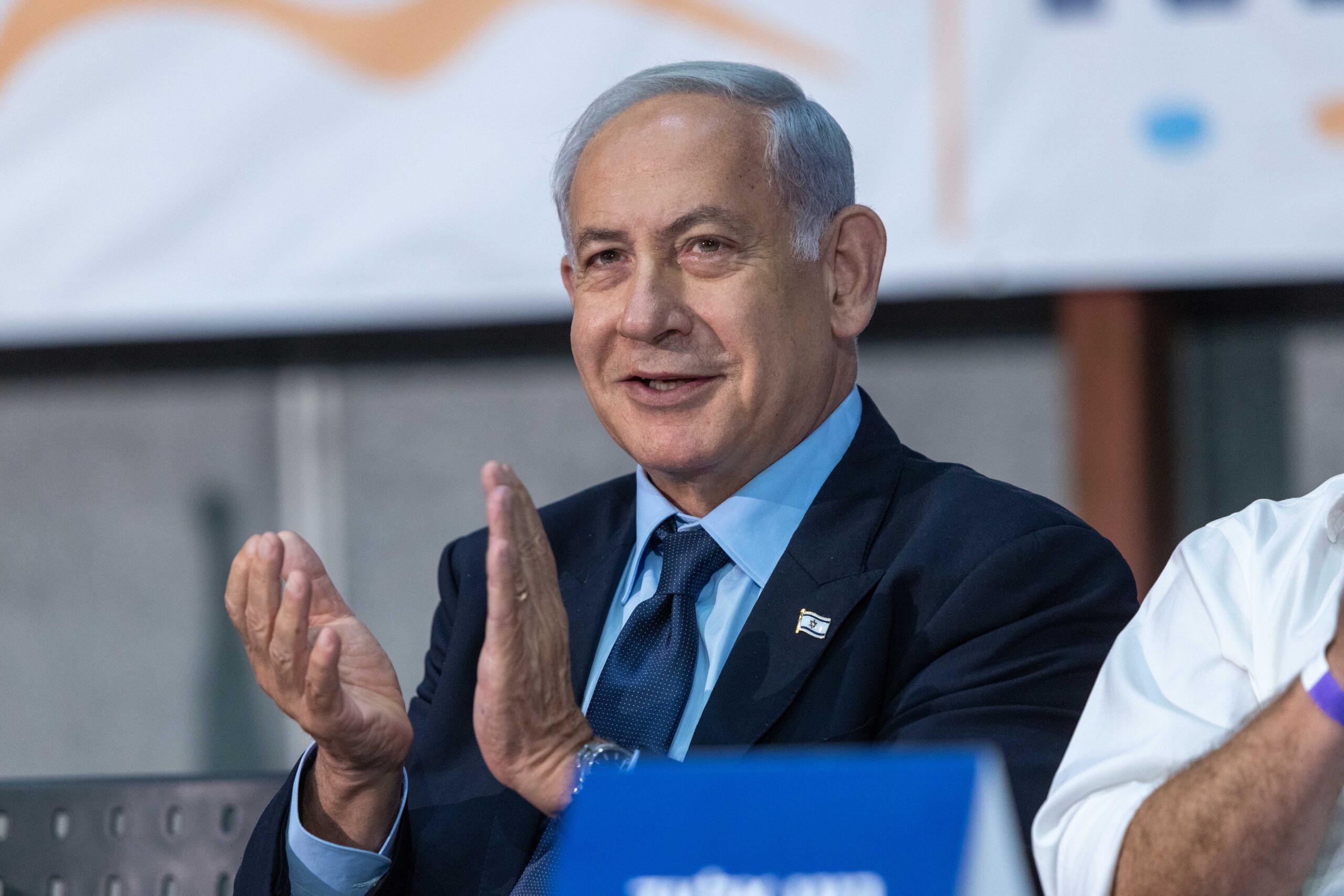 ראש הממשלה למאמן הנבחרת: "מברוק ענק. הבאתם כבוד למדינת ישראל!"