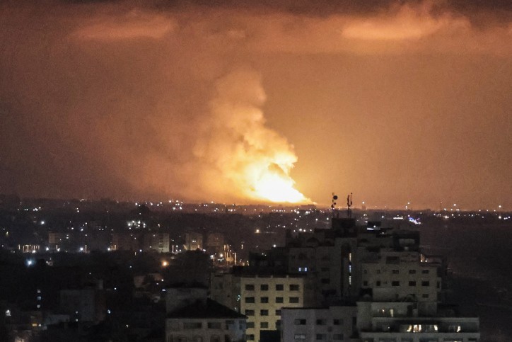 התקיפות ברצועת עזה במהלך מבצע 'מגן וחץ' | צילום: פלאש 90