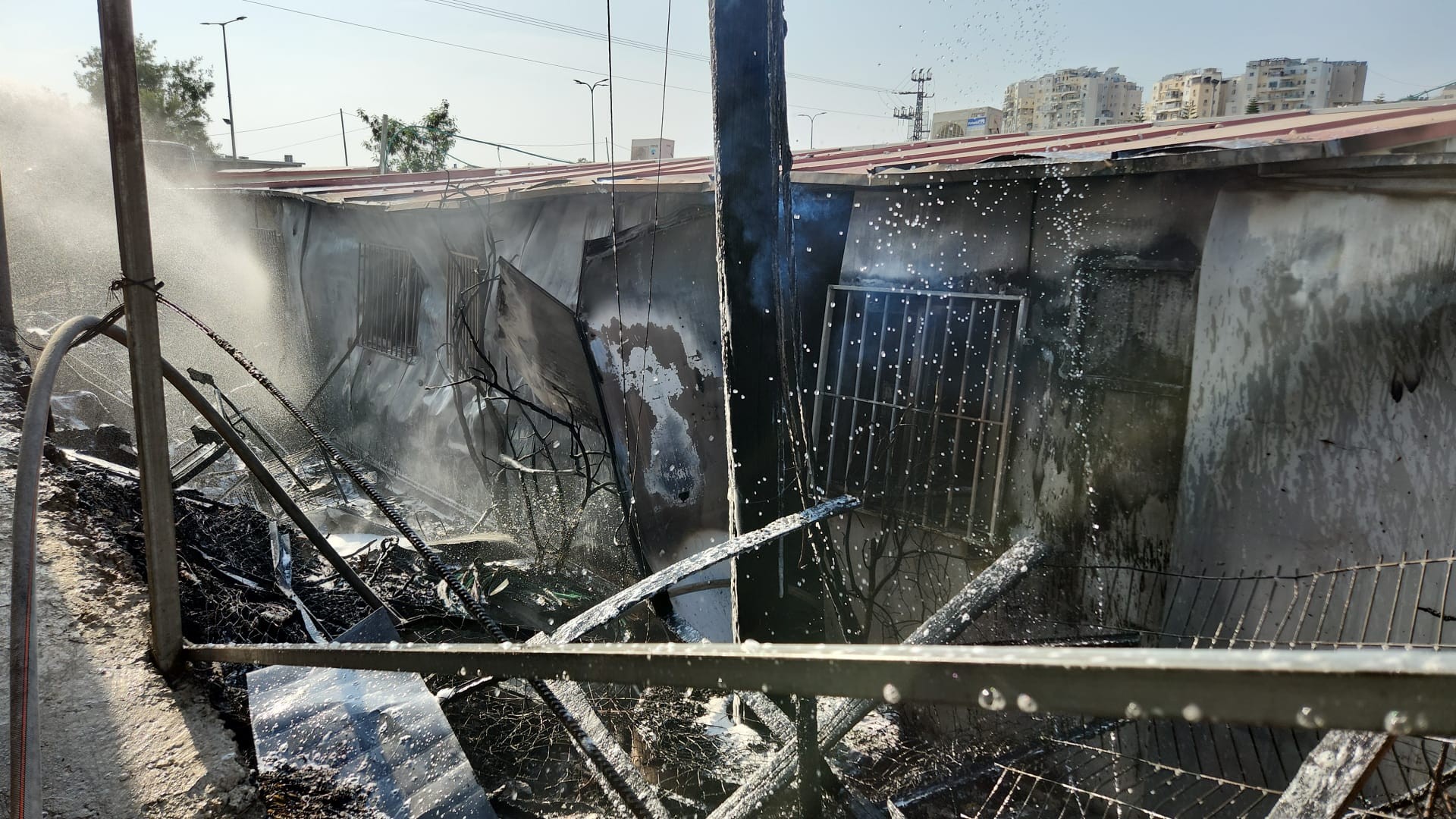 בית הכנסת שנשרף | קרדיט: דוברות כבאות והצלה