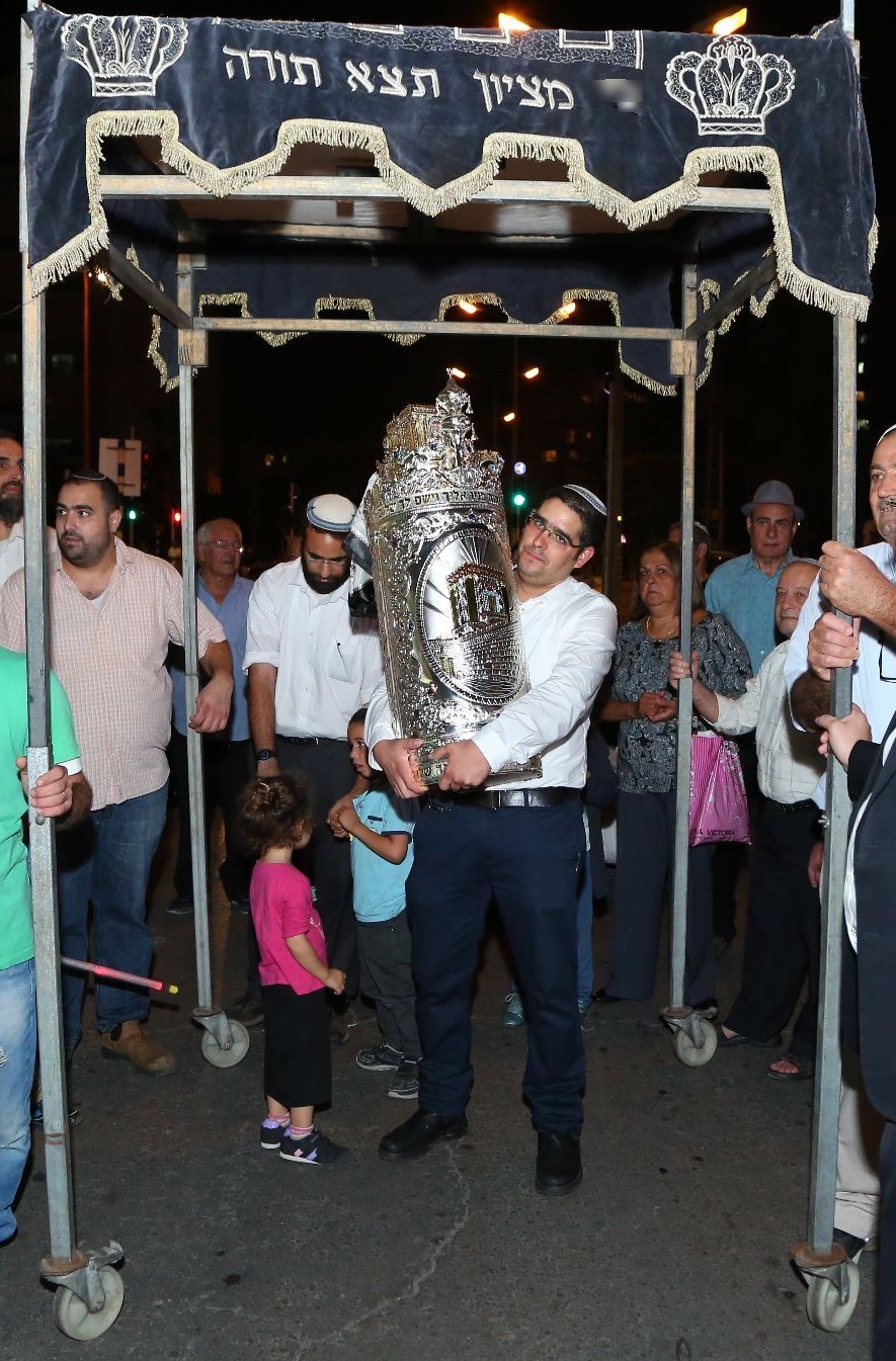 הגרלת זריזות על 100,000 שקלים לנרשמים עד לראש חודש סיון
