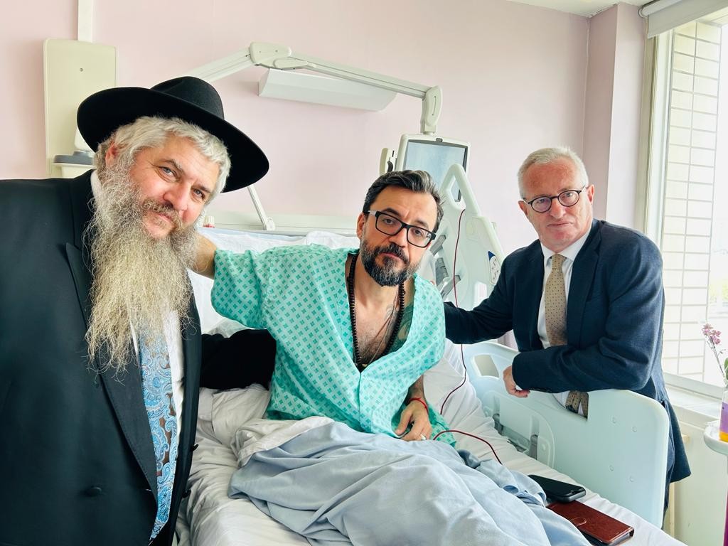 הרב האוקראיני ביקר את העיתונאי האיראני ששובת רעב: "חולקים אויב משותף"