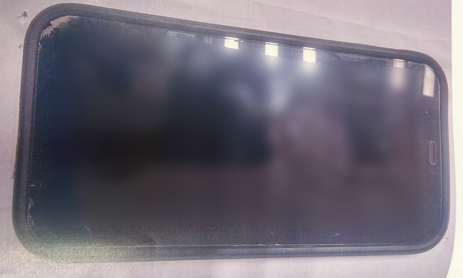 ריססו גז פלפל, הכו ואיימו: 5 קטינים נעצרו בחשד ששדדו טלפון מנער בת"א