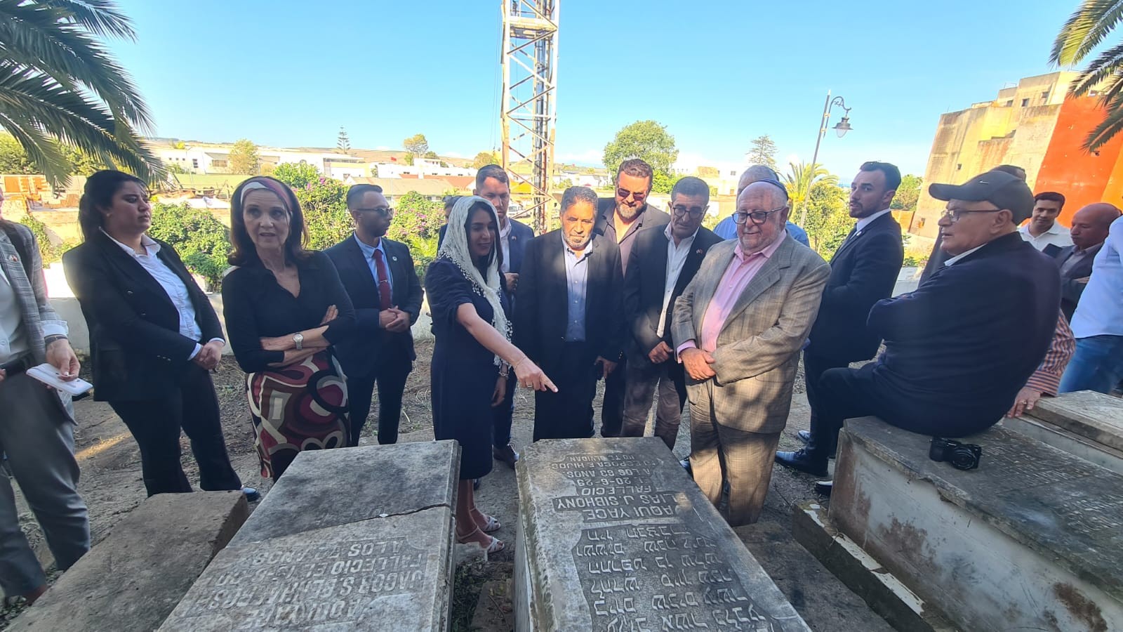ההפתעה של רגב: טסה למרוקו - וגילתה במקרה את קבר הסבא רבא שלה | צפו
