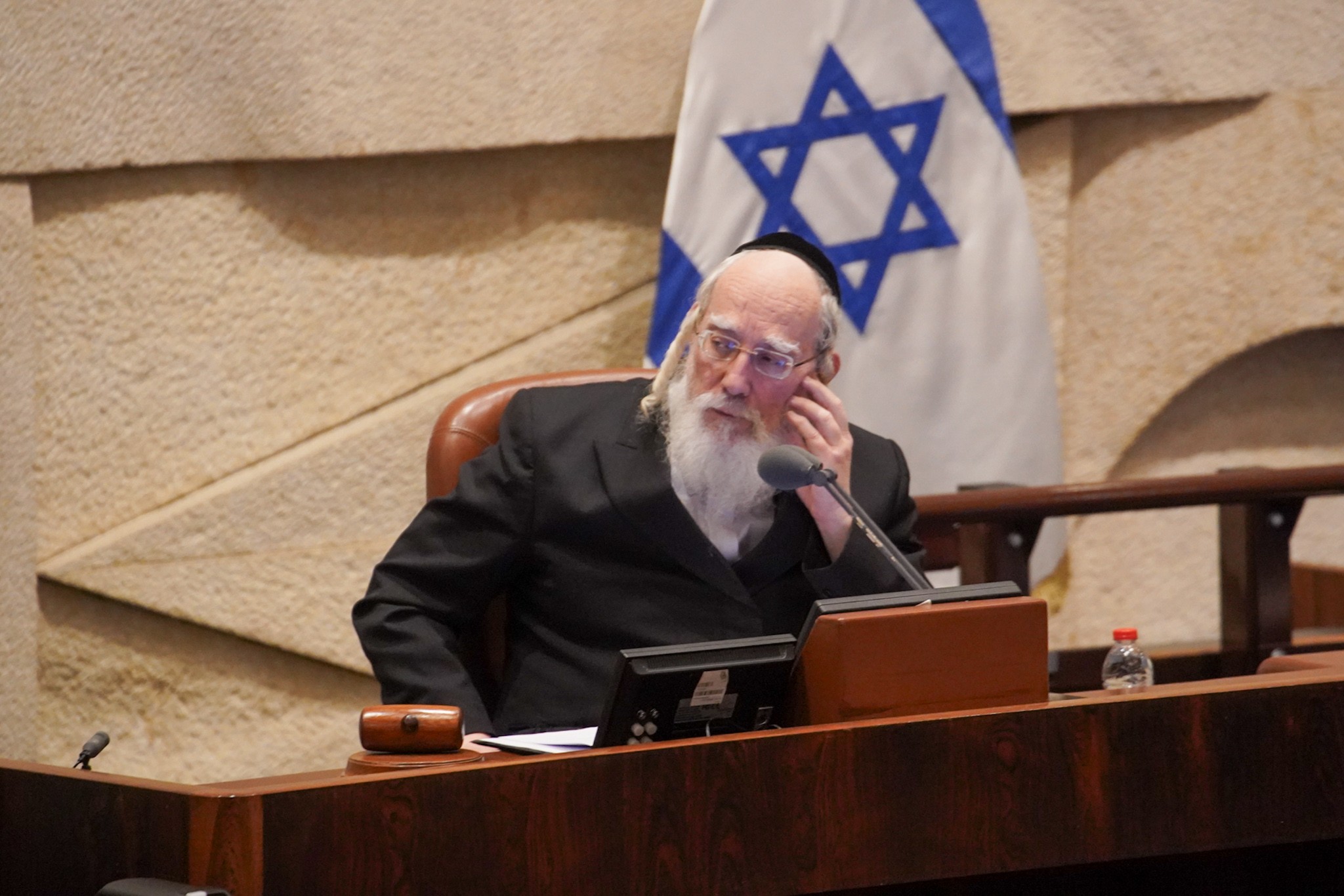 אייכלר מבהיר: "חוק המעונות יעלה מחר להצבעה בכל מקרה"