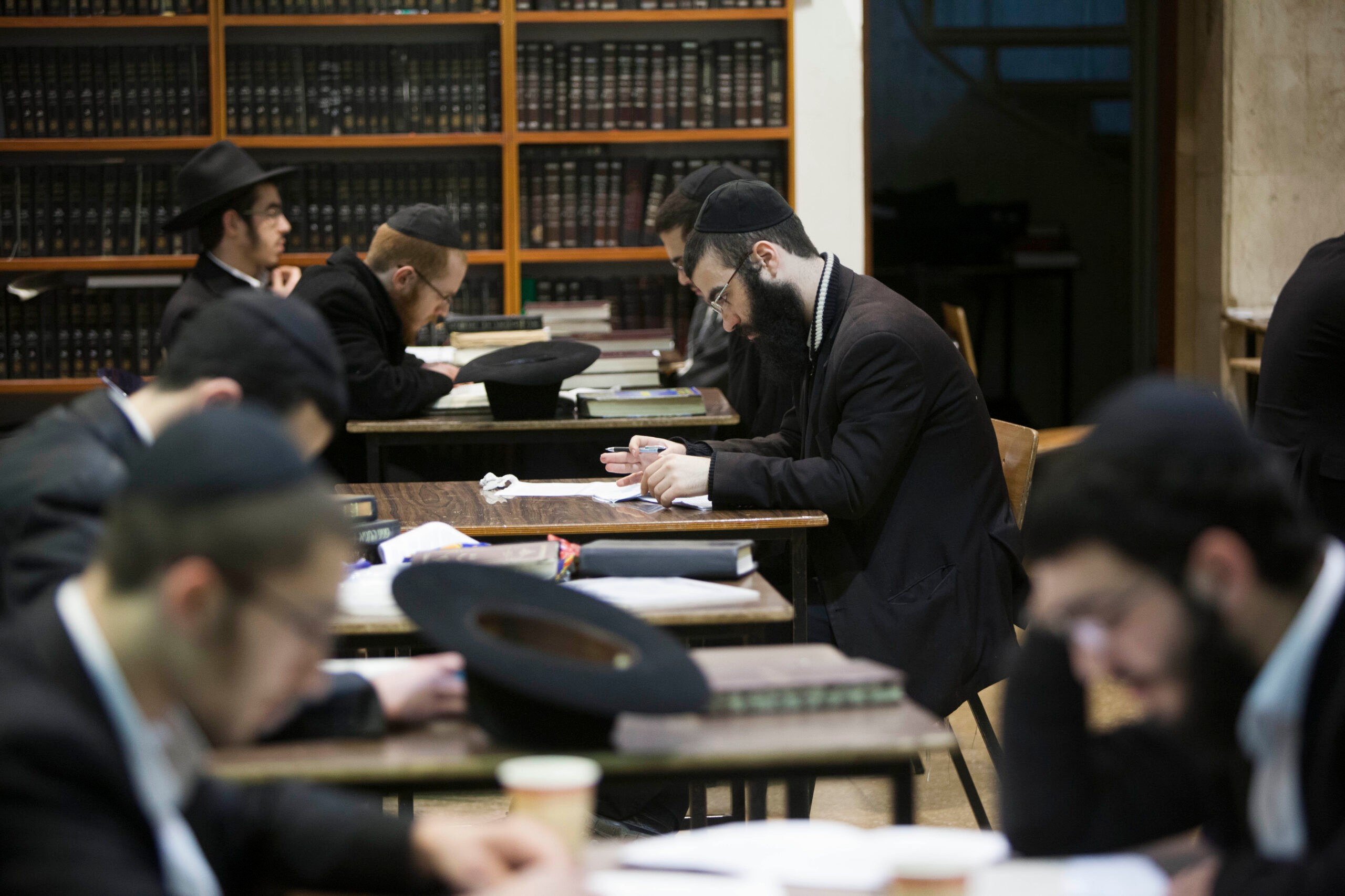 "אתם אוחזים?": הכירו את לקסיקון הסלנג החרדי