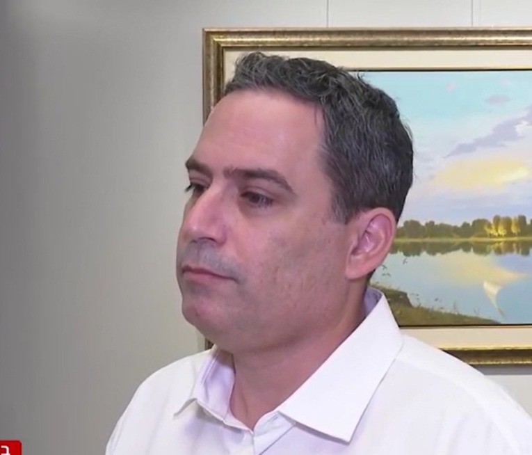 "לאחר שקרא לערוץ 14 "מכונת רעל ושופרות" - עו"ד עמית בכר בריאיון מיוחד