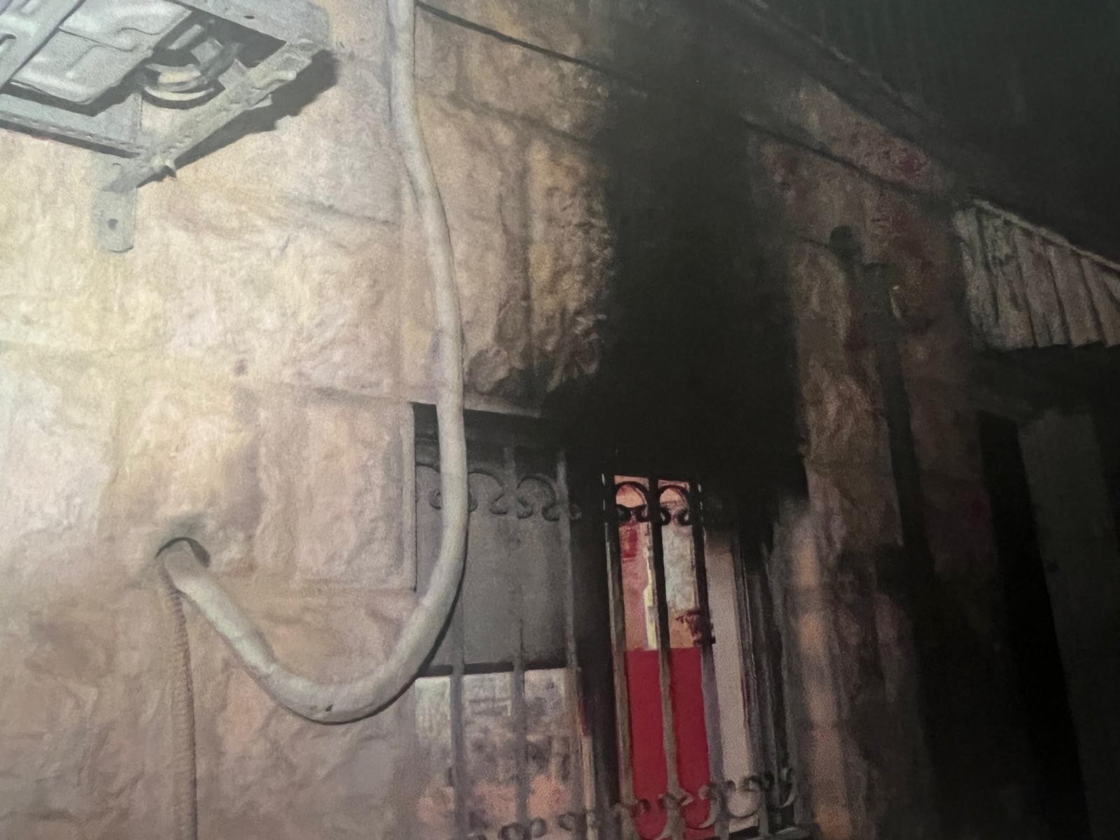 בזמן שהילדים ישנים: גבר הצית דירה של בני משפחתו בירושלים בעקבות סכסוך