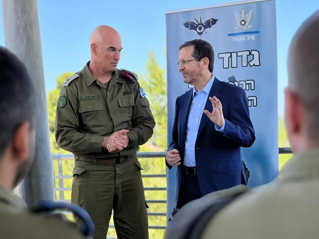 "עומדים מול אויב אכזר": המסר המרגש של הנשיא לחיילים הבודדים