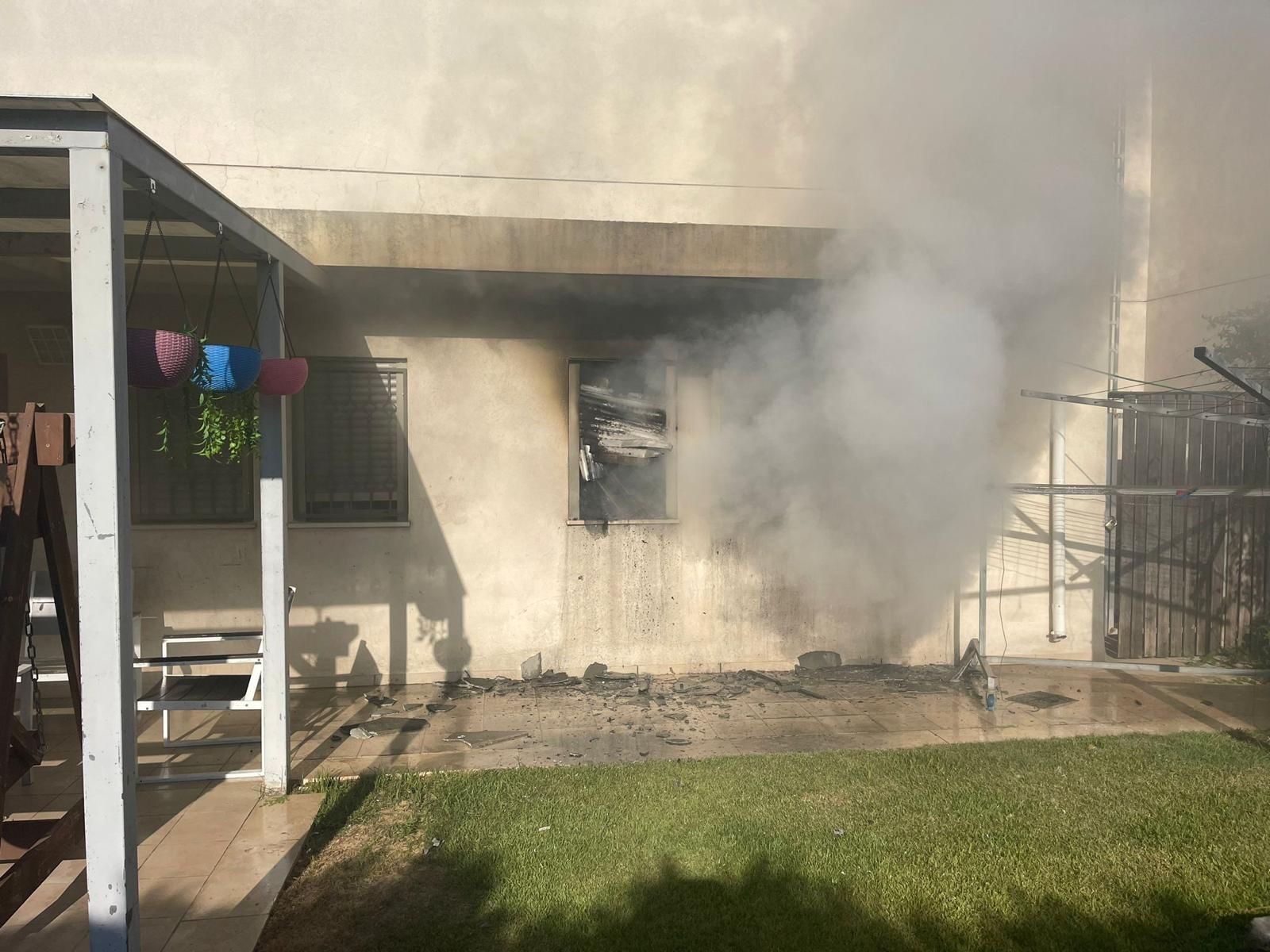 עשן סמיך: שריפה פרצה במבנה מגורים בפנימייה של נערות בסיכון בעפולה