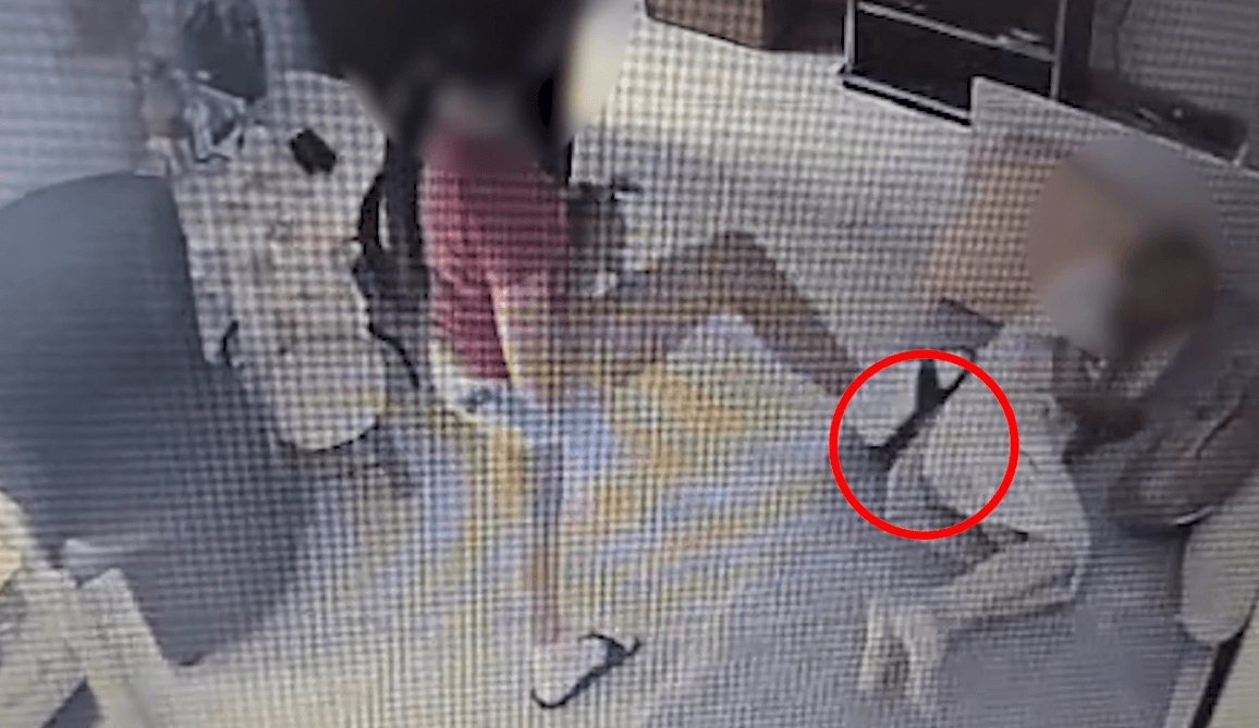 תיעוד קשה: מטפלת סיעודית התעללה באכזריות בקשישה בת 75 בביתה
