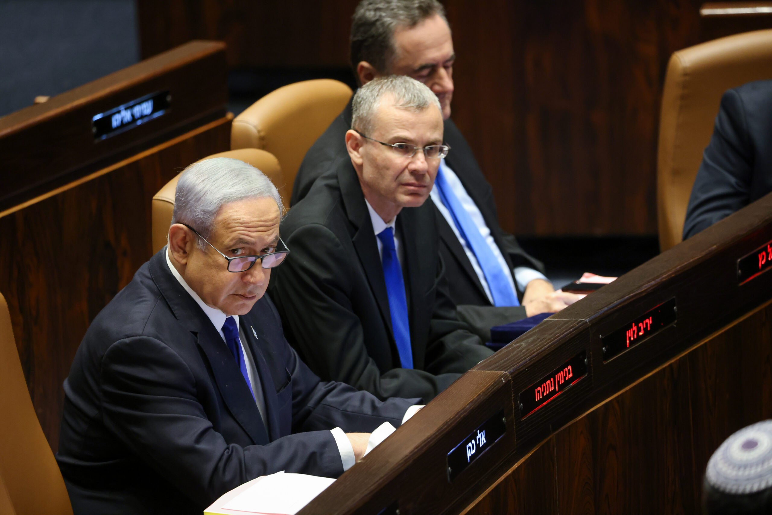 סקר חדשות 14: אחרי העברת החוק לצמצום עילת הסבירות - נתניהו מתחזק