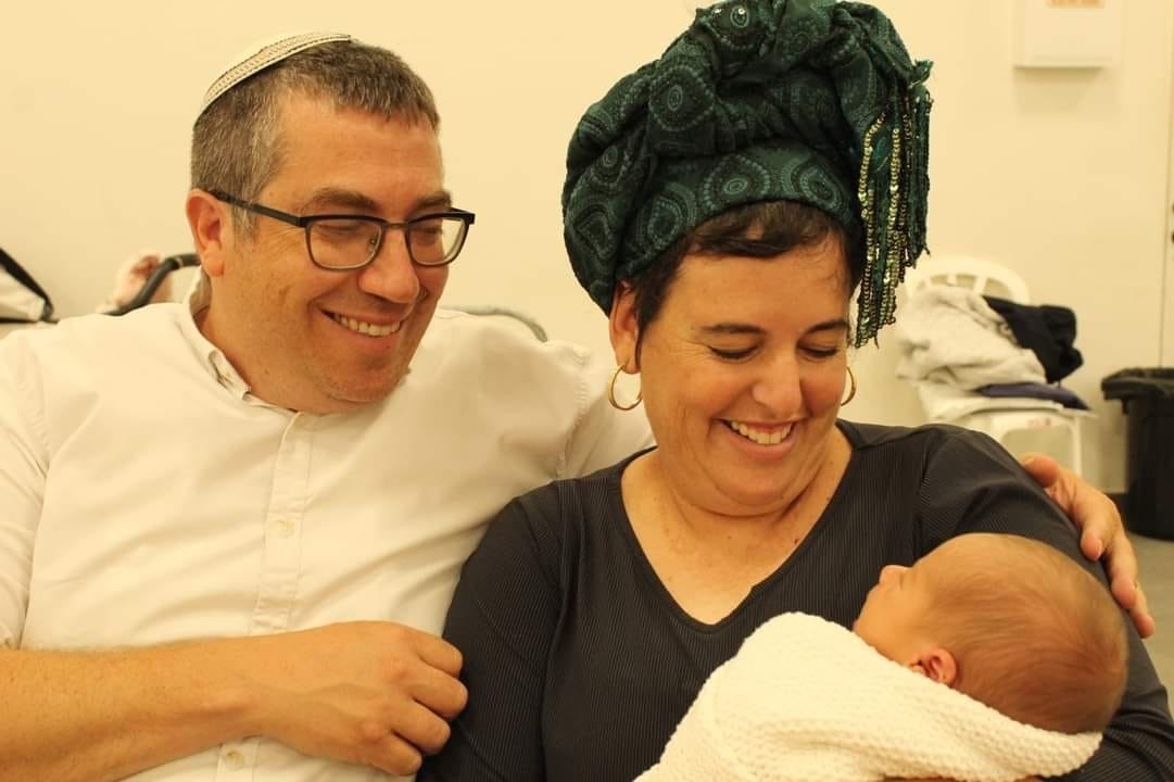 משפחת יניב | קרדיט: סעיף 27א לחוק זכויות יוצרים