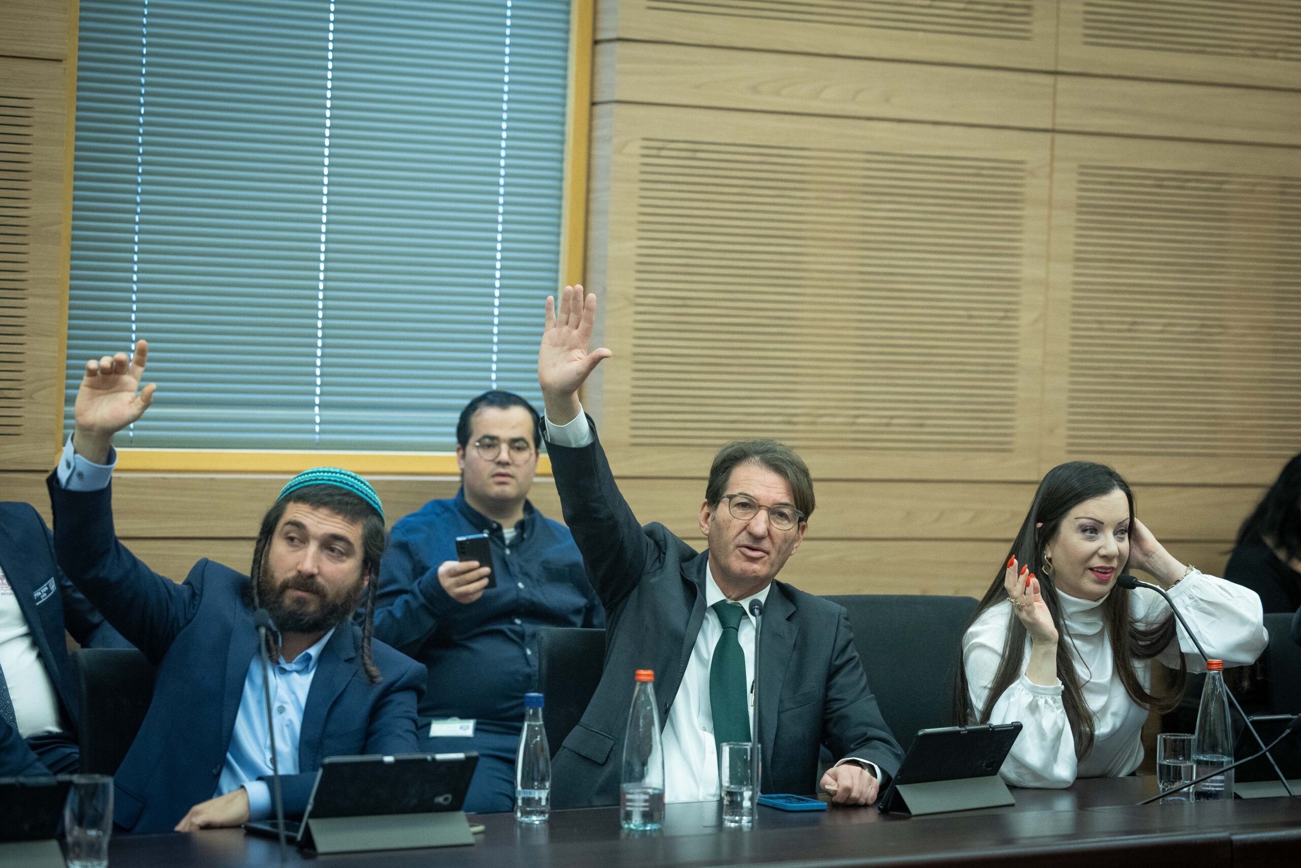 ציוץ משותף: חברי הכנסת מהקאוליציה נגד בג"ץ
