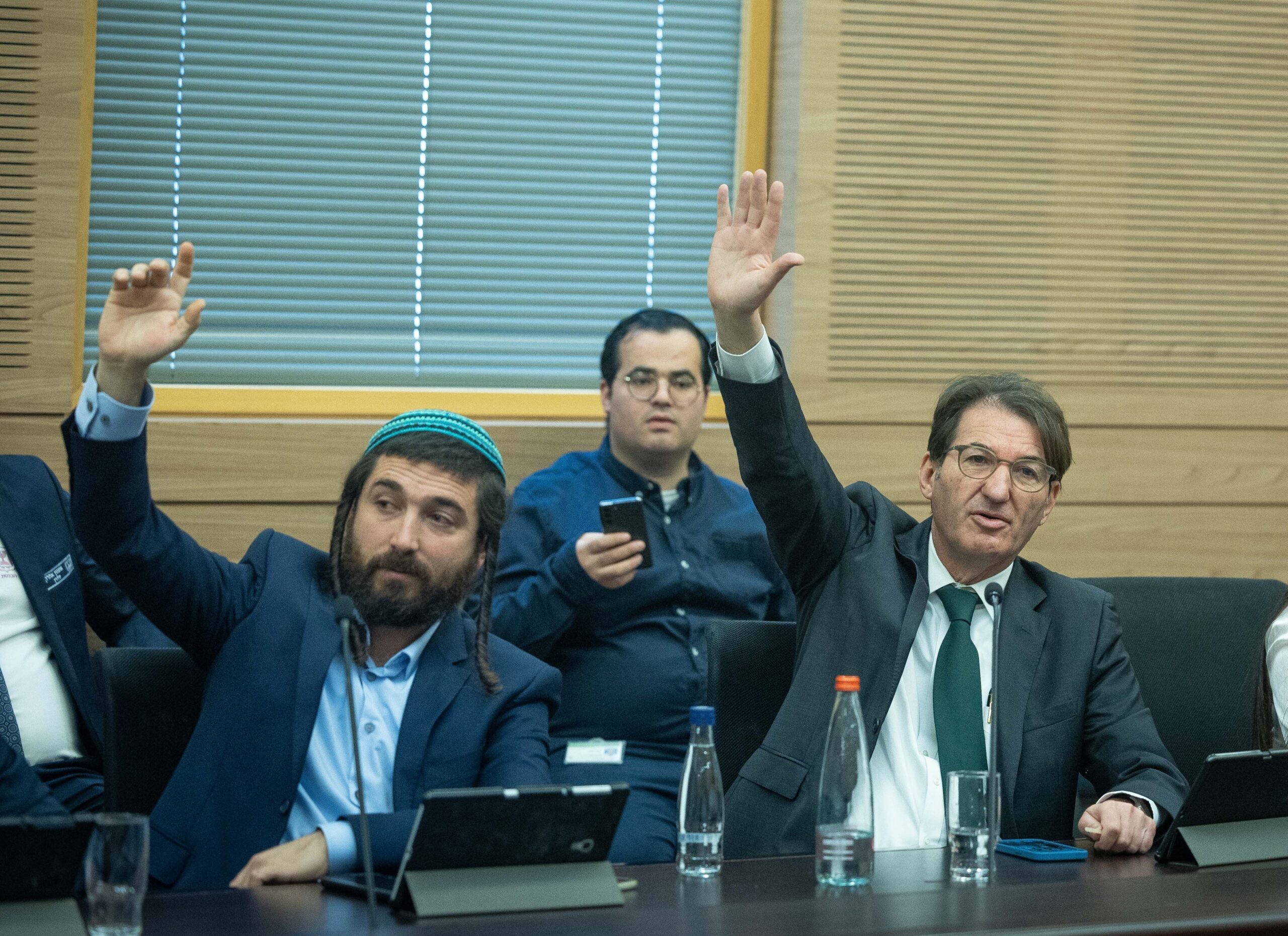 הצעה בכנסת: הקמת ועדת חקירה על האכיפה הבררנית בהפגנות השמאל