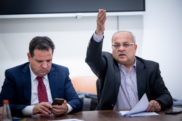 "תומך טרור שונא אדם": שתיקת החכ"ים הערבים למול האסון בצפון